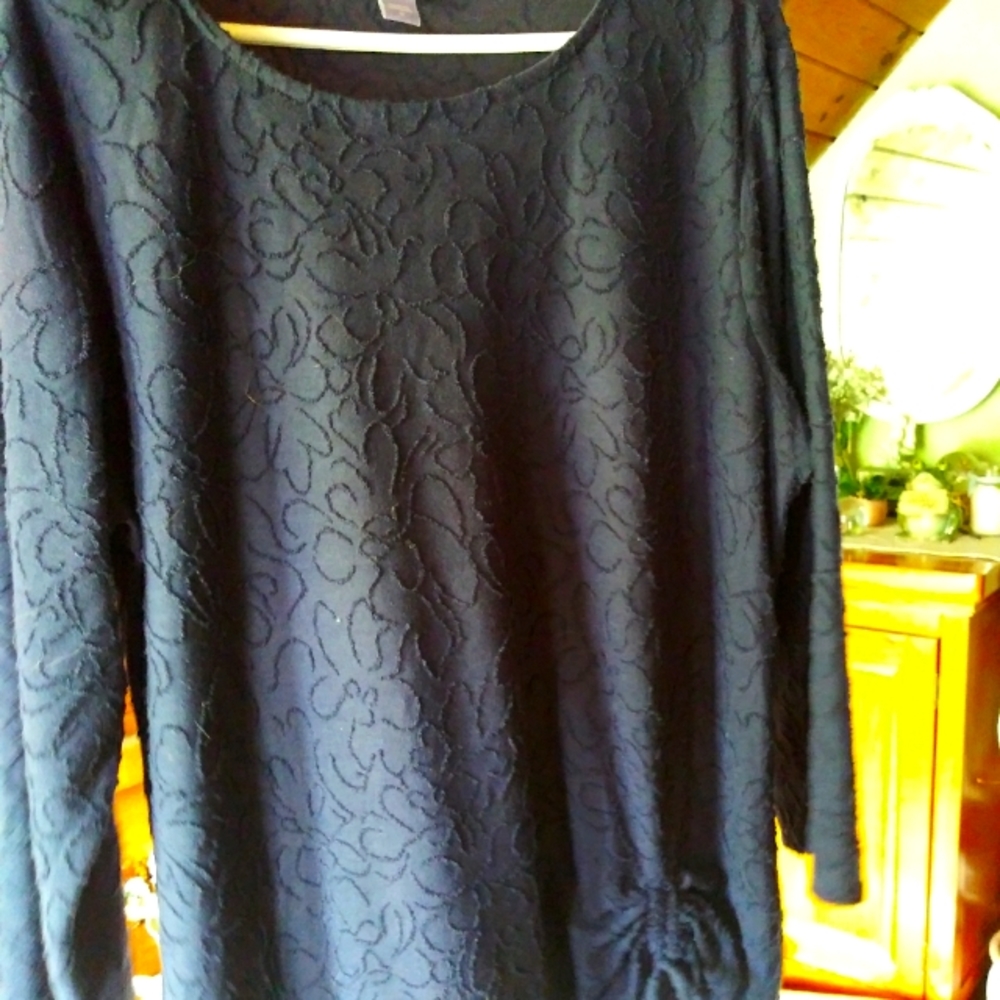 Laura Scott Textured Long-Sleeve Shirt